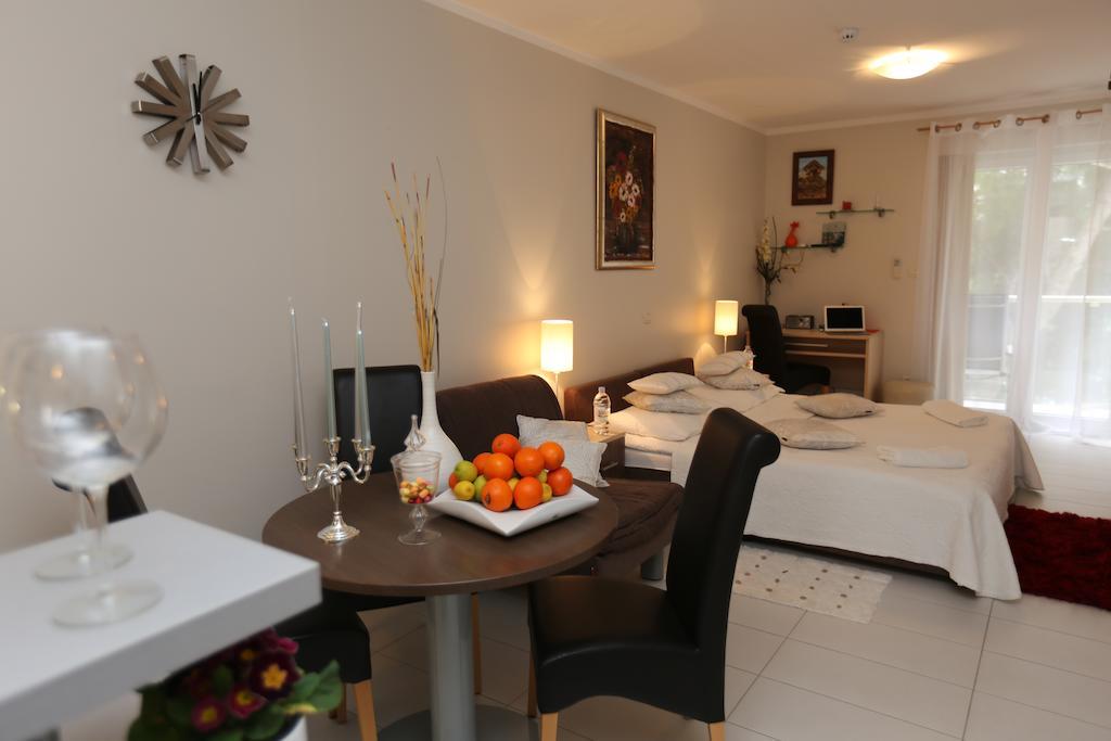 Apartments Lavica Beach Dumicic Podstrana Cameră foto