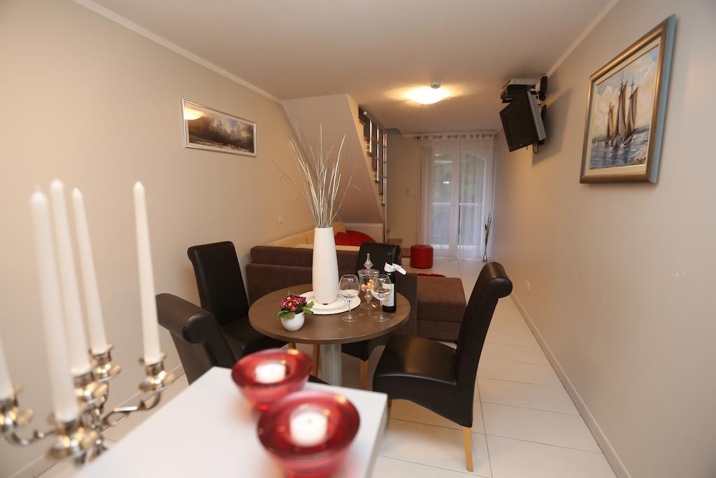 Apartments Lavica Beach Dumicic Podstrana Cameră foto